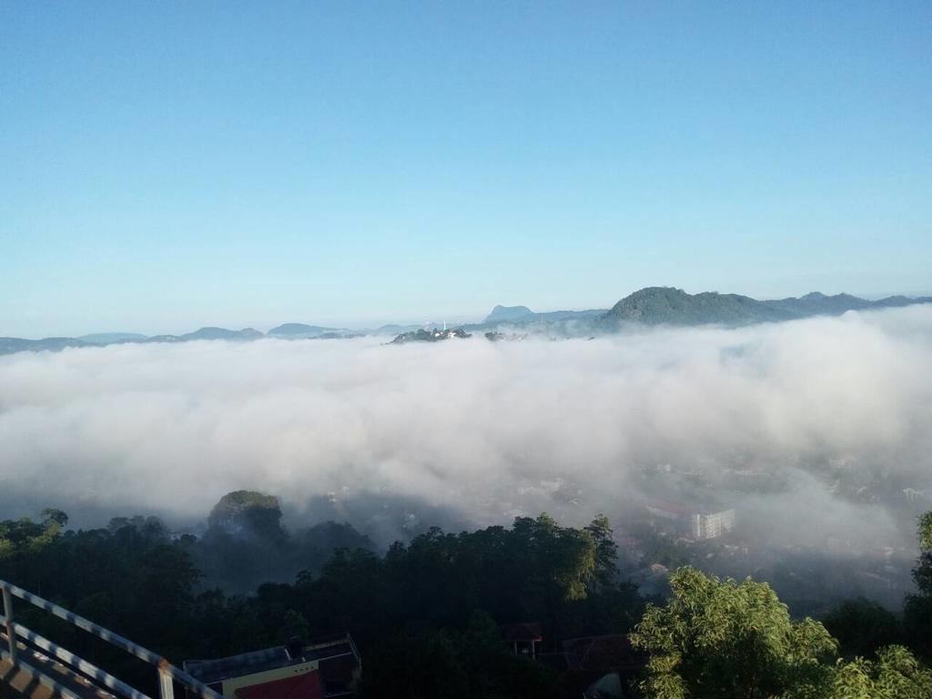 Lawan One Kandy Exterior photo